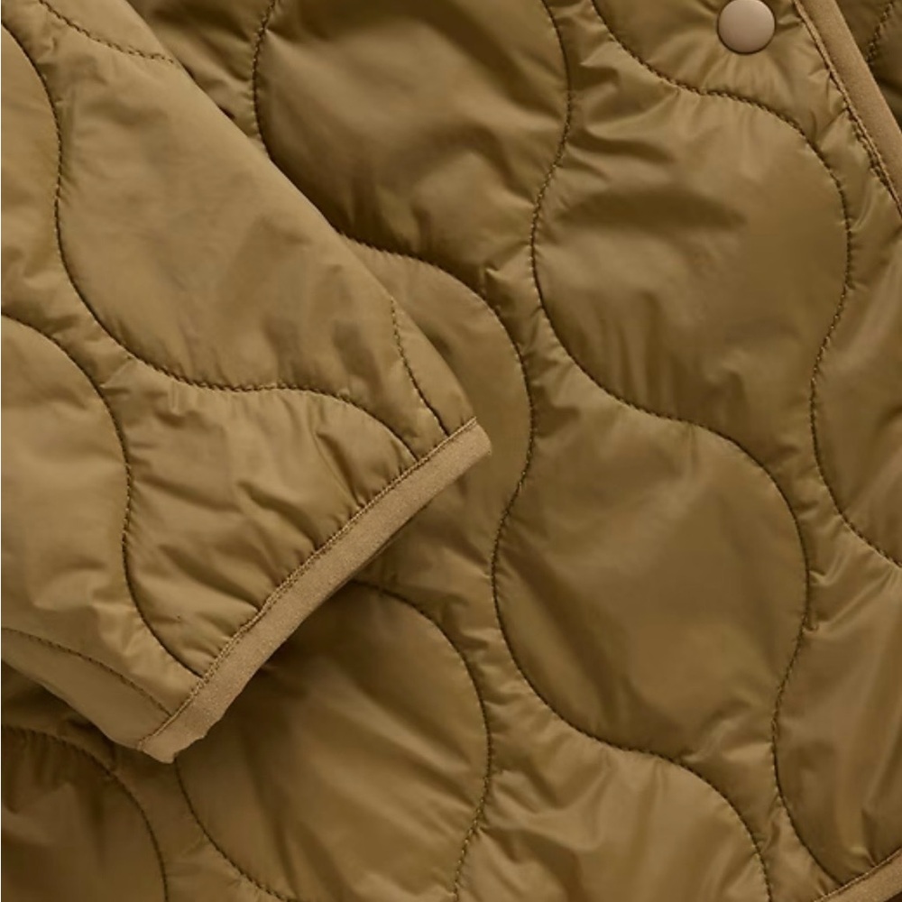 GAP Quilted Round‑Hem Puffer Jacket in Olive Drab - Picture 2 of 5